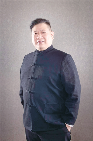 家穷,再加上听到了来自"厨师之乡"河南长垣的国宝级烹饪大师侯瑞轩